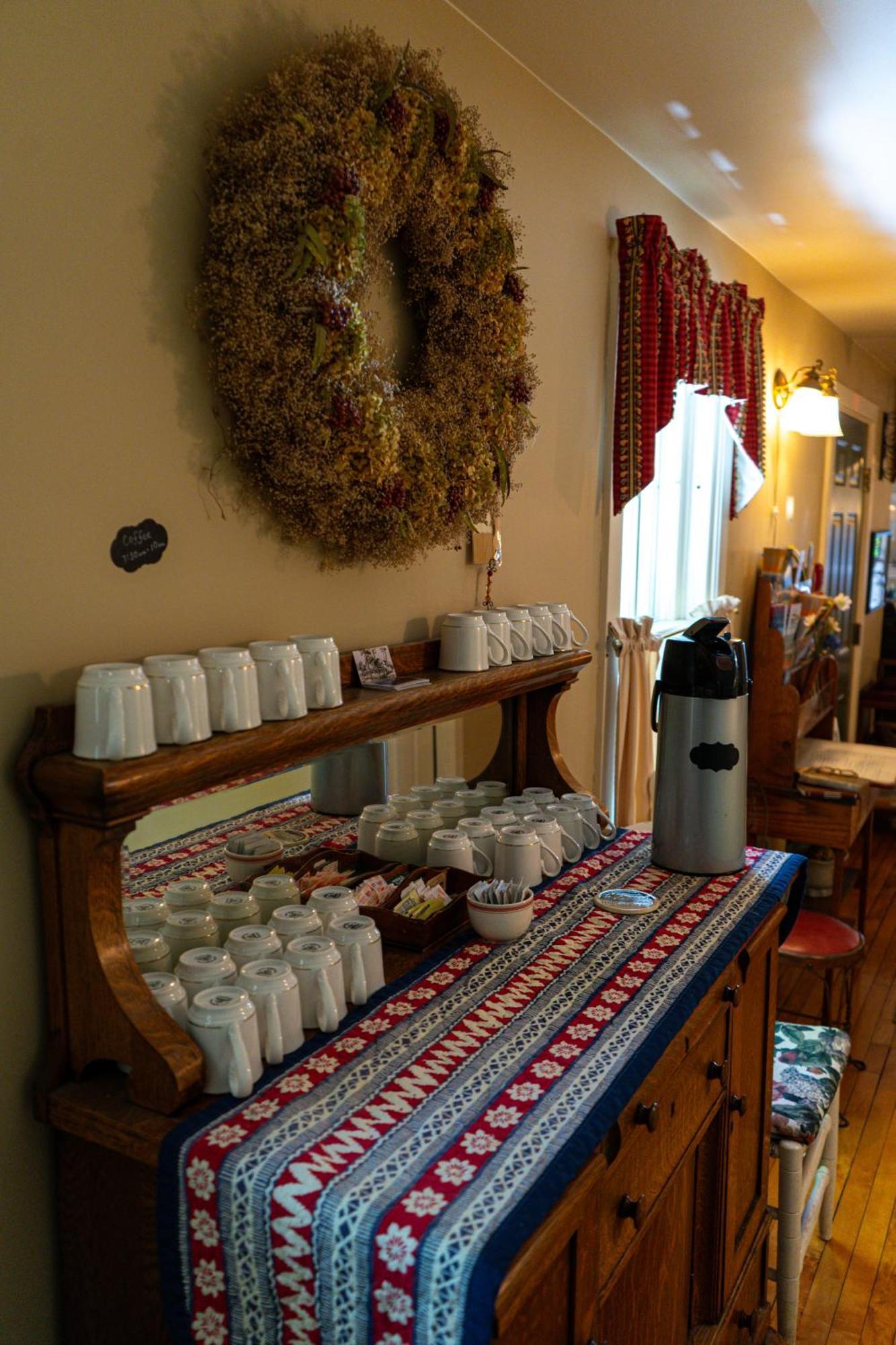Sylvan Inn Bed & Breakfast Glen Arbor Exterior foto